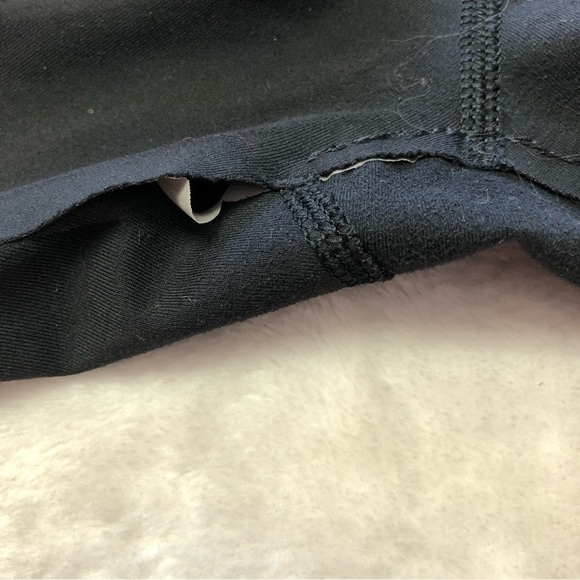 lululemon Neon Yellow & Black Crop Athletic Leggings Size 4 - Picture 8 of 12